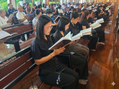 ร่วมพิธีพระพุทธมนต์และเจริญจิตตภาวนา ... พารามิเตอร์รูปภาพ 1
