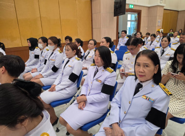 พิธีสวดพระพุทธมนต์และทำบุญตักบาตรถวายพระราชกุศล ... พารามิเตอร์รูปภาพ 4