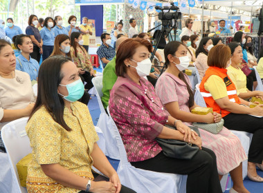 สหกรณ์จังหวัด ร่วมพิธีเปิดโครงการพาณิชย์ ลดราคา ออนทัวร์ ... พารามิเตอร์รูปภาพ 4