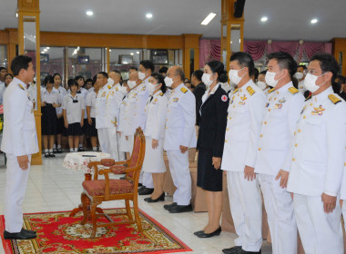 ร่วมพิธีบำเพ็ญกุศลทักษิณานุปทานและวางพวงมาลาสักการะพระบาทสมเด็จพระปรเมนทรมหาอานันทมหิดล พระอัฐมรามาธิบดินทร รัชกาลที่ 8 ... พารามิเตอร์รูปภาพ 2