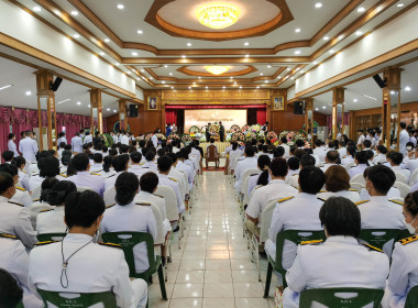 ร่วมพิธีบำเพ็ญกุศลทักษิณานุปทานและวางพวงมาลาสักการะพระบาทสมเด็จพระปรเมนทรมหาอานันทมหิดล พระอัฐมรามาธิบดินทร รัชกาลที่ 8 ... พารามิเตอร์รูปภาพ 14