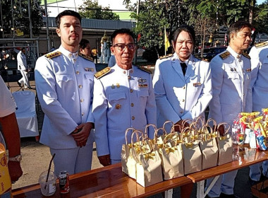 พิธีเจริญพระพุทธมนต์ ทำบุญตักบาตร และปล่อยพันธุ์ปลาน้ำจืด ... พารามิเตอร์รูปภาพ 2