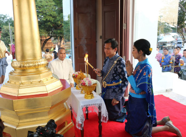 ร่วมพิธีบวงสรวงบูรพกษัตริยาธิราชแห่งกรุงศรีอยุธยาและพิธีสักการะพระบรมสารีริกธาตุ ... พารามิเตอร์รูปภาพ 1