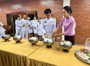 ธีเจริญพระพุทธมนต์ พิธีทำบุญตักบาตร ... พารามิเตอร์รูปภาพ 5