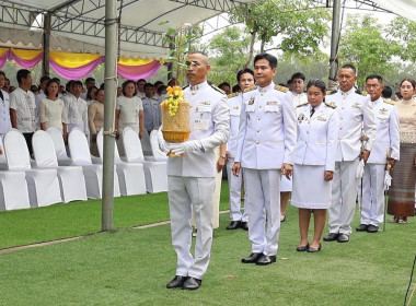 ร่วมพิธีปลูก &quot;พระศรีมหาโพธิทศมราชบพิตร&quot; พารามิเตอร์รูปภาพ 3