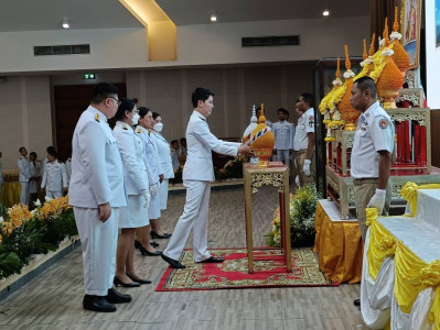 พิธีถวายราชสักการะและวางพานพุ่ม ... พารามิเตอร์รูปภาพ 1